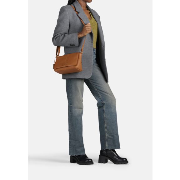Burkely Soft Skylar Satchel Bag női bőr válltáska konyakbarna Burkely Soft Skylar Satchel Bag női bőr válltáska konyakbarna