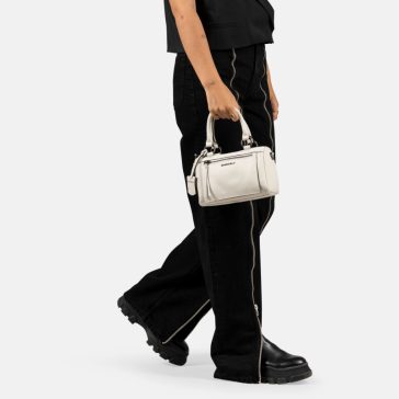   Burkely Rock Ruby Bowler Bag Small bőr kézi- és válltáska törtfehér