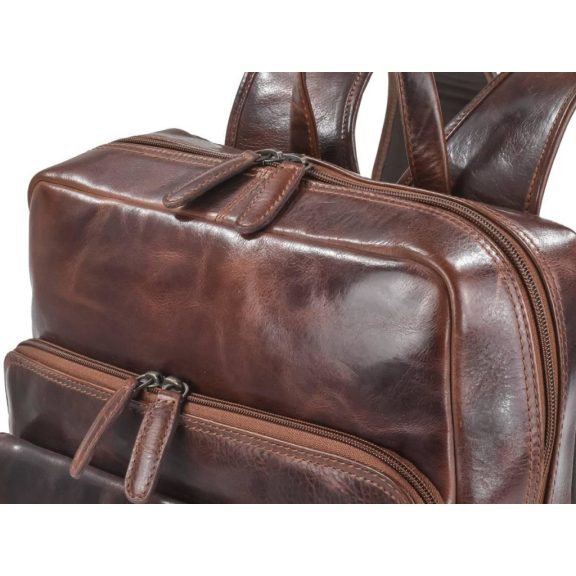 Bőr hátizsák 30x39cm
